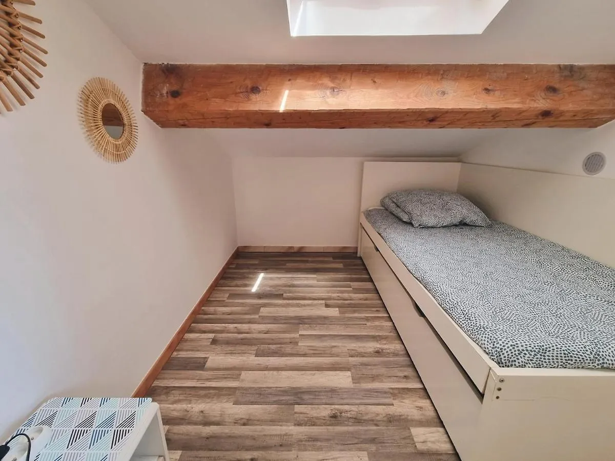Apartment Hyeres 2-Room Terrace Balcony